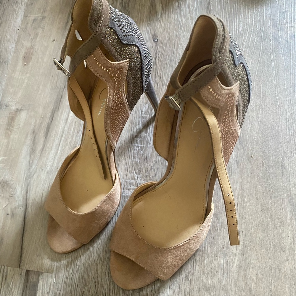 Jessica Simpson Heals